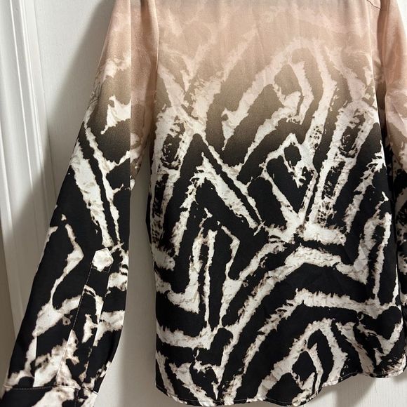 Calvin Klein Ombré /Graphic Design, Button Down Shirt. Sz Med. Pink/peach/brown - Picture 6 of 6